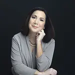 Elizabeth De La Peña Veeser, ACC, Principal / Leadership Development Coach and Consultant on Influential Women