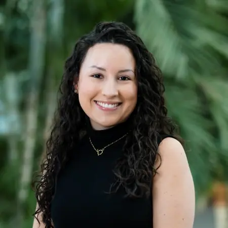 Isabella Diaz, Senior Digital Experience Strategist on Influential Women