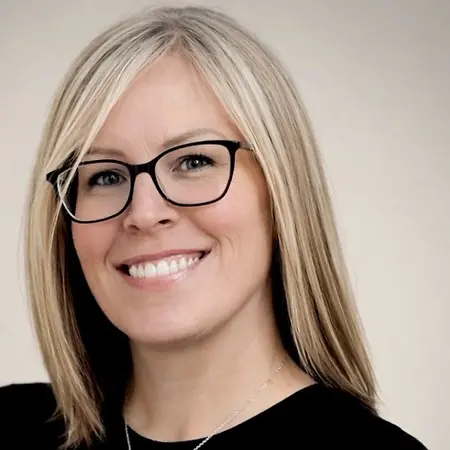 Lindy Tarr, Principal Specialist on Influential Women