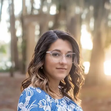 Olivia Gomez, Consultant on Influential Women