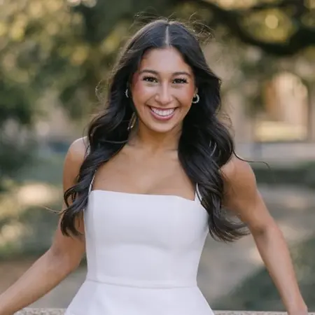 Isabella Avila, Social Media Specialist on Influential Women