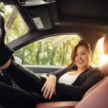 Desi Saputo, Owner on Influential Women