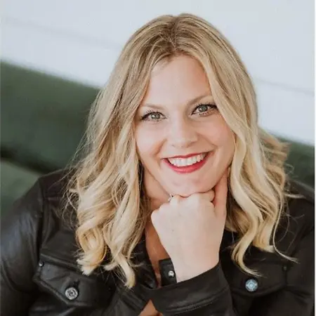 Ashleigh Havekost, Healthcare & Life Sciences, Education, and Public Sector Leader on Influential Women