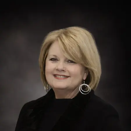 Cynthia Ruth Pitts, Founder and Director Bella’s Closet Chaplain, Vanderbilt Clarksville Hospital on Influential Women