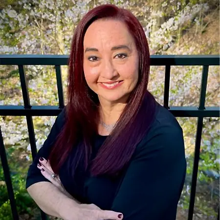 Tamae Partain, Global Proposal AI and Growth Knowledge Lead on Influential Women