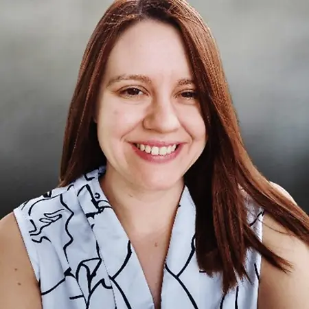 Kelsie Damron, Consultant, Alternative Ventures & Emerging Markets on Influential Women