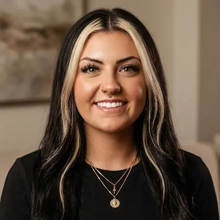 Amaris Nisavic, Business Owner on Influential Women