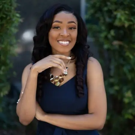 Sasha McIntyre, SMB Account Manager on Influential Women