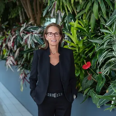 Lisa Vogel, Real Estate Director, CBRE@Meta on Influential Women