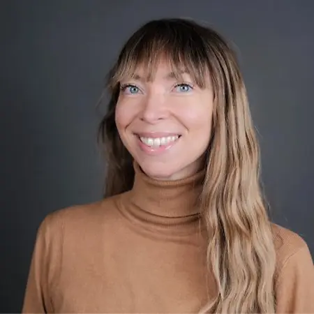 Stephanie Filipek, Marketing Consultant on Influential Women