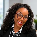 Lora Bradford, MHRM, SHRM-SCP, Senior Director of HR Employee Experience Center on Influential Women