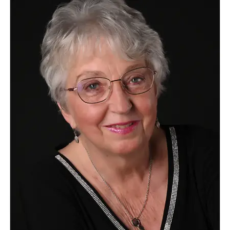 Linda Smith, Writer on Influential Women