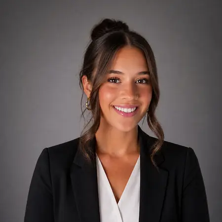 Eden McElhaney, Customer Service Representative on Influential Women