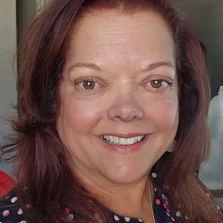 Laura Freeman