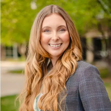 Alexandria Schultz, Senior Underwriter- Middle Market Package on Influential Women
