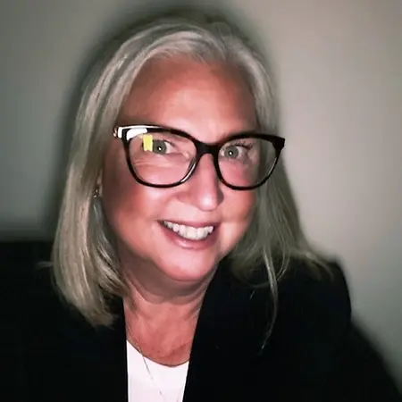 Valerie Jopling, Sr. Account Executive on Influential Women