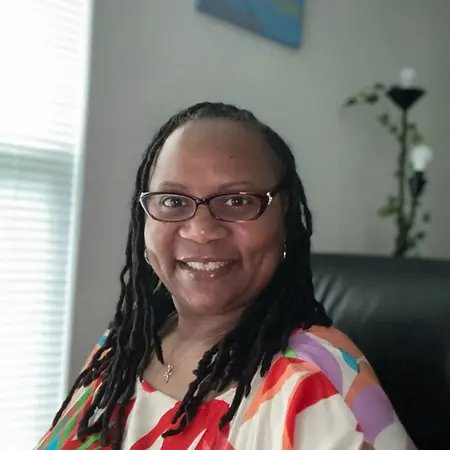 LeChandra "Keia" McCloud, Business Office Manager on Influential Women