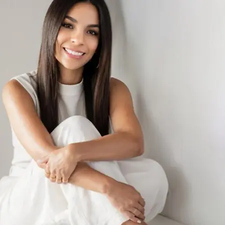 Madeline Cruz, Pharmaceutical Sales Representative on Influential Women