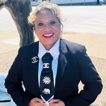Kaytrina P. Simmons, Senior Administrative Assistant on Influential Women