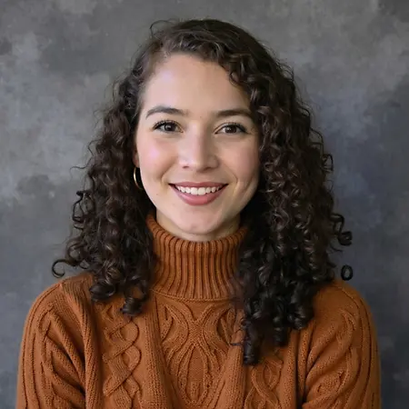 Estefania Ostaszewski, Executive Assistant on Influential Women