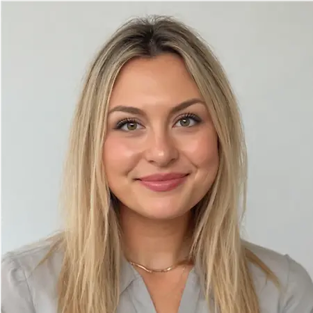 Ashley Pimlott, MBA Venture Fellow on Influential Women