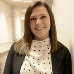 Sarah Stadler (Fechter), CPCU, AIM, AU, AU-M, AINS, Small Business Underwriting Manager on Influential Women