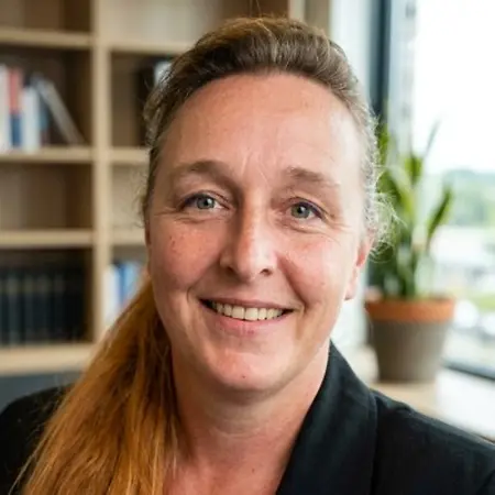 Cynthia Betts, Human Resources Business Partner on Influential Women