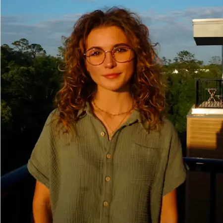Cassidy Vetrovec, Undergraduate Researcher on Influential Women