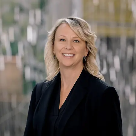Claudine Bennett