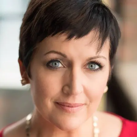 Lara Moritz, 4,6,&10pm anchor on Influential Women