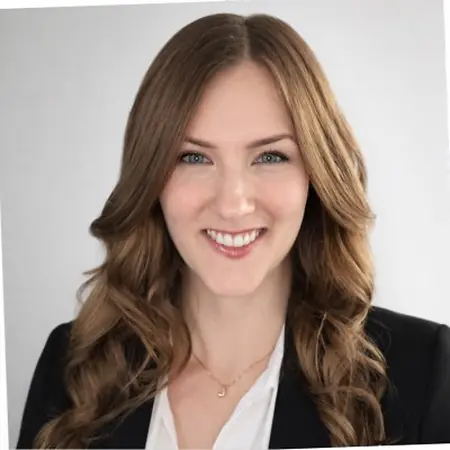 Shannon Janszen, Sales and Operations Manager on Influential Women