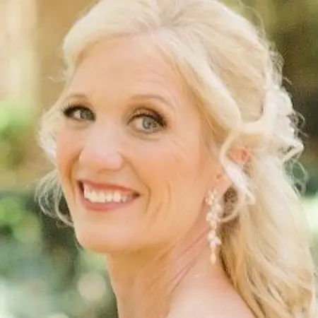 Julia Janke Patton, Certified Personal Trainer / Resort Front Desk Operations on Influential Women