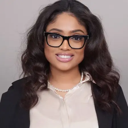 Illiana Maistri, Legal Assistant on Influential Women