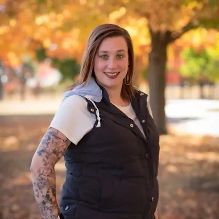 Ashley Juracek, Lead Coordinator for external education on Influential Women