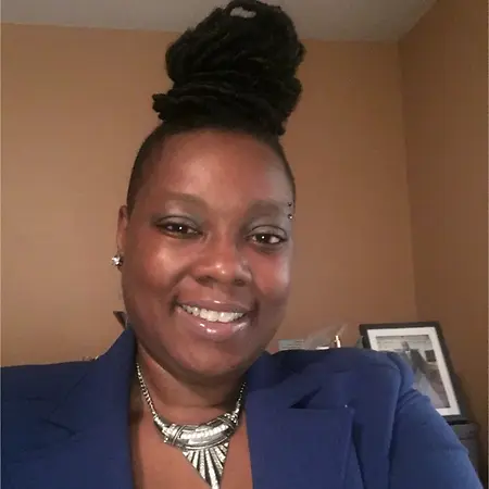 Chi’Mur Knight, Extender Peer Support Specialist on Influential Women