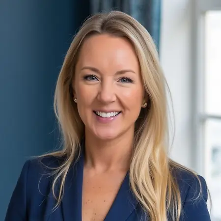 Lindsey Simmons, Director of Marketing Technology on Influential Women