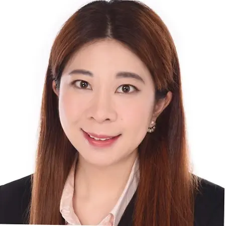 Karry Kong, Senior Associate, Global Client Group on Influential Women