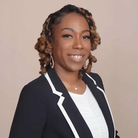 Myia Strozier, Account Manager on Influential Women