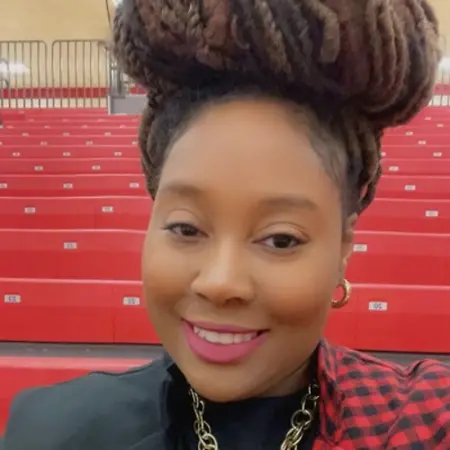 Samekia Coaxum, Guest Service Representative/ Bistro Supervisor on Influential Women