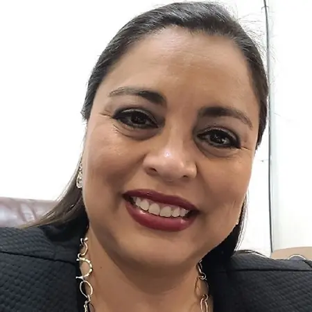 Liliana Chavira, Assistant Manager on Influential Women