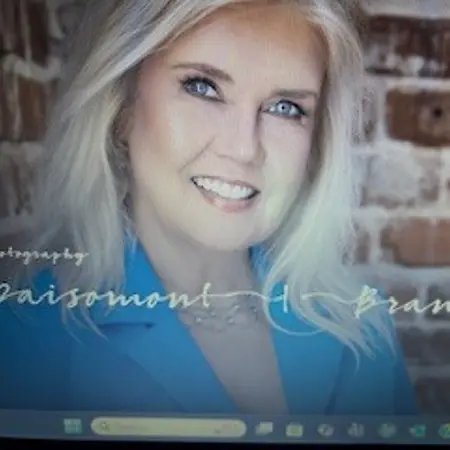 Sally Daisomont, Community Banking Development Officer / Commercial Lender on Influential Women