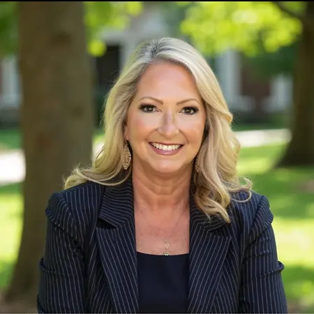 Staci Neves, Sr Business Development Executive on Influential Women