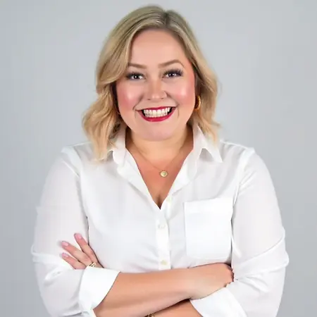 Courtni Hughes-Bochenek, Senior Vice President and Head of People and Culture on Influential Women