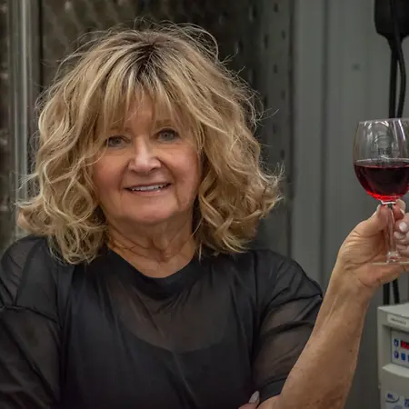 Elaine Pivinski, Owner on Influential Women