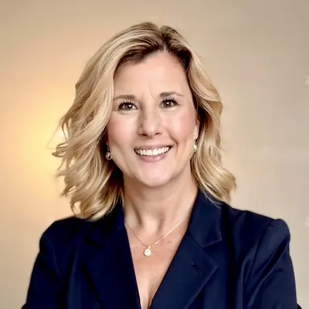 Amanda Mixon, Paralegal on Influential Women