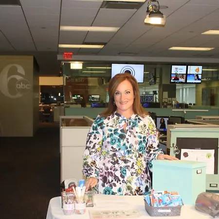 Rose Miller, Full service, professional home organizing company on Influential Women