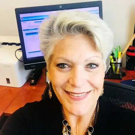 Vickie Rabino, Peaceful Minds Wellness Center on Influential Women