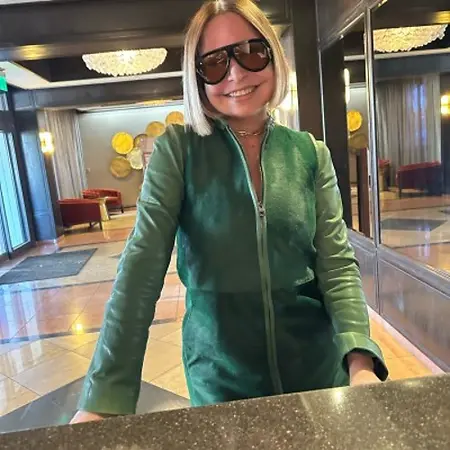 Olga Cristina Rodriguez, Sales Associate on Influential Women