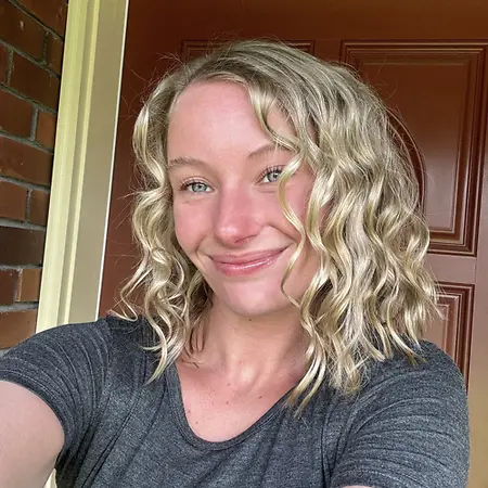 Emily Grace  Metzler, Social Media Manager on Influential Women