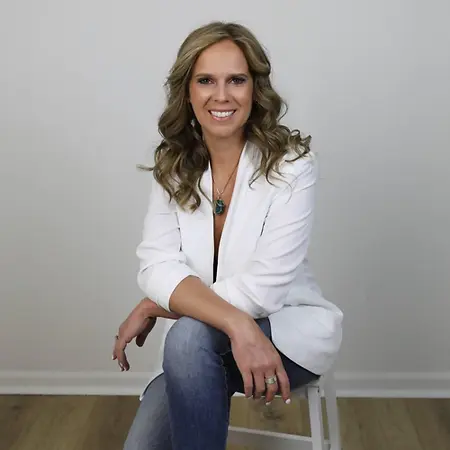 Stacey Roten, Natural Health Consultant on Influential Women